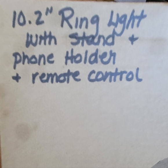 Ring Light with phone holder and remote control - Picture 3 of 3
